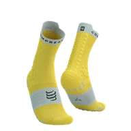 Skarpetki sportowe męskie - COMPRESSPORT Skarpetki do biegania trailowe PRORACING SOCKS V4 TRAIL maize/dawn blue - miniaturka - grafika 1