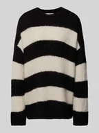 Swetry damskie - Sweter z dzianiny o kroju oversized z okrągłym dekoltem model ‘GABELLA’ - miniaturka - grafika 1
