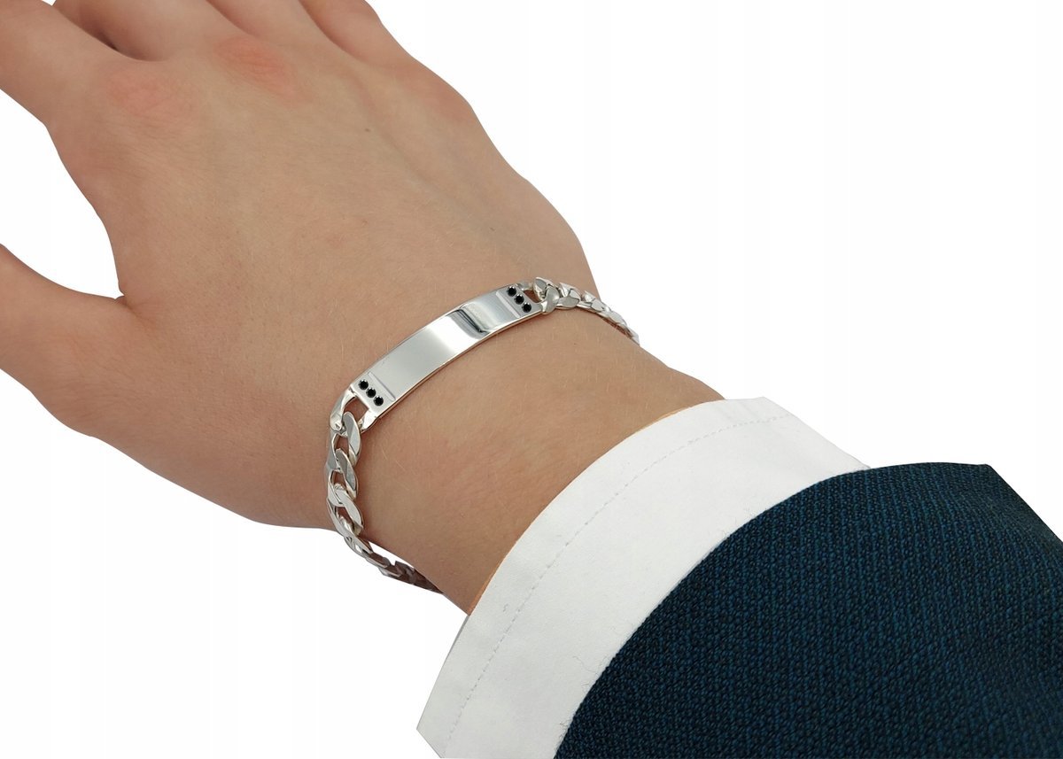 Srebrna bransoleta z czarnymi kamieniami z grawerem