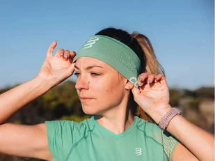 COMPRESSPORT Opaska na głowę HEADBAND ON/OFF v3 creme de menthe - Czapki i chusty sportowe męskie - miniaturka - grafika 6