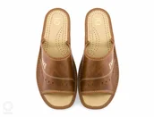 Kapcie damskie - Męskie pantofle brązowe Men Vip skóra eko r. 43 - miniaturka - grafika 1