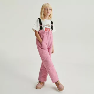 Spodnie i spodenki dla dziewczynek - Reserved - Ocieplane spodnie na szelkach - Różowy - grafika 1