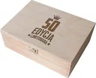 Opakowania i torebki na prezenty - Koszulkowy 50 lat - edycja limitowana - drewniane pudełko z grawerem - miniaturka - grafika 1