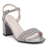 Półbuty męskie - Damskie sandały zamszowe z ażurowym paskiem szare - miniaturka - grafika 1