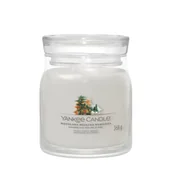 Świece - Yankee Candle Świeca Zapachowa Słoik Średni Woodland Weekend Memories - miniaturka - grafika 1