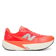 Buty sportowe damskie - Buty do biegania New Balance FuelCell Rebel v5 WFCXL5A Czerwony - miniaturka - grafika 1