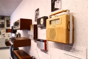 Zwiedzanie "Muzeum życia w PRL" we Dwoje Warszawa - Czasopisma - miniaturka - grafika 1