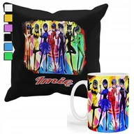 Gadżety dla niej i dla niego - ZESTAW KUBEK + PODUSZKA Z POSZEWKĄ- PREZENT DLA FANA BAJKI RÓŻNE + IMIĘ - miniaturka - grafika 1