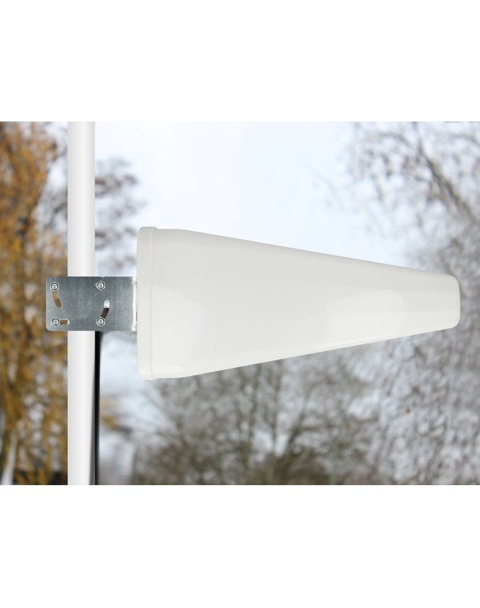 Delock Antena Lte Sma Wtyczka 9-11 Db Kierunkowa Z Kablem Przyłączeniowym