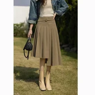 Spódnice - Asymetryczna spódnica plisowana - Brązowy - miniaturka - grafika 1