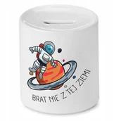 Skarbonki - SKARBONKA DLA BRATA NIE Z TEJ ZIEMI PREZENT z Nadrukiem ze Zdjęciem + Opakowanie na prezent (wzór 01) - miniaturka - grafika 1