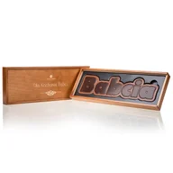 Bombonierki i czekoladki - Napis Babcia z belgijskiej czekolady mlecznej i deserowej wykonany ręcznej w drewnianej skrzyneczce 130 G - miniaturka - grafika 1