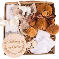 Zestawy upominkowe - PREZENT na Baby Shower dla dziecka z maskotką, pieluszką i gryzakiem - miniaturka - grafika 1