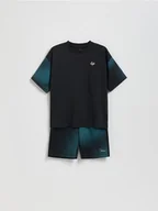 Spodnie i spodenki dla chłopców - Reserved - Sportowy komplet z nadrukiem - czarny - miniaturka - grafika 1