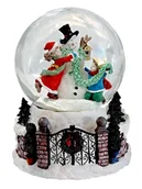 Ozdoby bożonarodzeniowe - KULA ŚNIEŻNA Z POZYTYWKĄ GRAJĄCĄ " CICHA NOC" BAŁWANEK I DZIECI - miniaturka - grafika 1