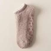 Skarpetki damskie - Puchate skarpety antypoślizgowe - miniaturka - grafika 1