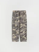 Spodnie i spodenki dla chłopców - Reserved - Spodnie cargo - jasny zielony - miniaturka - grafika 1