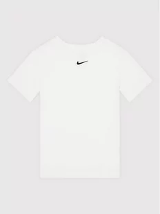 Nike T-Shirt Sportswear DA6918 Biały Relaxed Fit - Koszulki dla chłopców - miniaturka - grafika 1