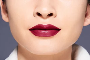 Shiseido Makeup VisionAiry szminka żelowa odcień 216 Vortex Grape 1,6 g - Szminki - miniaturka - grafika 3