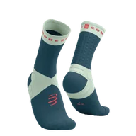 Skarpetki sportowe męskie - COMPRESSPORT Skarpetki do biegania ULTRA TRAIL SOCKS V2.0 stargazer/aqua/fluo red - miniaturka - grafika 1