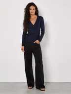 Swetry damskie - Apricot Sweter w kolorze granatowym - miniaturka - grafika 1