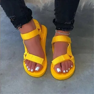 Nowe kobiety Letnie miękkie slip Sandały Kobieta Klamra Pasek z pianki Podeszwa Trwałe sandały Damskie Outdoor Casual Beach Shoes Żółty 35 - Sandały damskie - miniaturka - grafika 1