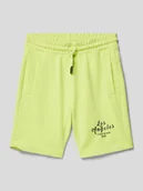 Spodnie i spodenki dla chłopców - Szorty z dzianiny dresowej o kroju regular fit z nadrukiem z logo model ‘Gruss’ - miniaturka - grafika 1