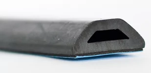 Zabezpieczenie przeciwuderzeniowe do powierzchni płaskich AC20 – 20x8 mm - Wyposażenie miejsc publicznych - miniaturka - grafika 1
