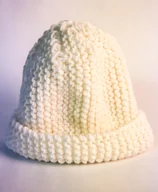 Czapki damskie - Ciepła Czapka Smerfetka Biała - miniaturka - grafika 1