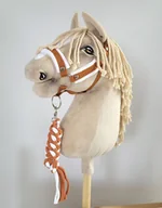 Zabawki i gry sportowe - Zestaw do Hobby Horse: kantar A3 z białym futerkiem + uwiąz ze sznurka - biało-rudy - miniaturka - grafika 1