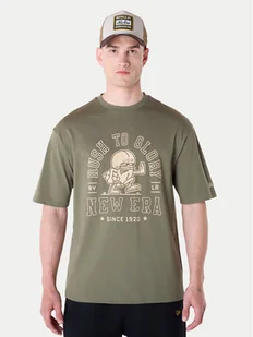 New Era T-Shirt Football Graphic 60596409 Zielony Regular Fit - Koszulki męskie - miniaturka - grafika 1
