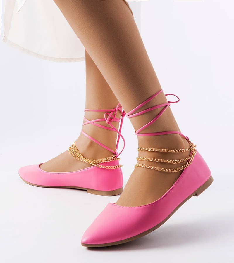 Różowe balerinki z ozdobnym zapięciem Donat-39