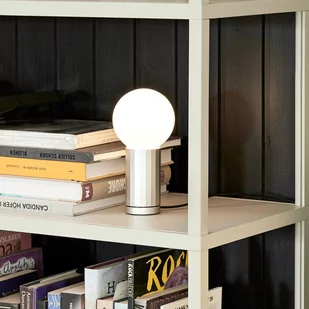 HAY Turn on lampa stołowa LED, aluminiowa podstawa - Lampy stojące - miniaturka - grafika 4