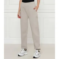 Dresy damskie - CALVIN KLEIN JEANS Spodnie dresowe Regular Fit - miniaturka - grafika 1