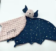 Maskotki i pluszaki - Przytulanka nietoperz dla niemowląt Złote Gwiazdki - miniaturka - grafika 1