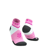 Skarpetki sportowe męskie - COMPRESSPORT Skarpetki do biegania ULTRA TRAIL LOW SOCKS V2.0 begonia/neon pink - miniaturka - grafika 1