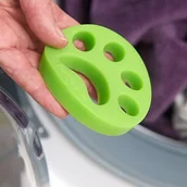 Miotły, szufle, mopy - Krążek do czyszczenia ubrań z sierści zwierząt w pralce - zielony - miniaturka - grafika 1