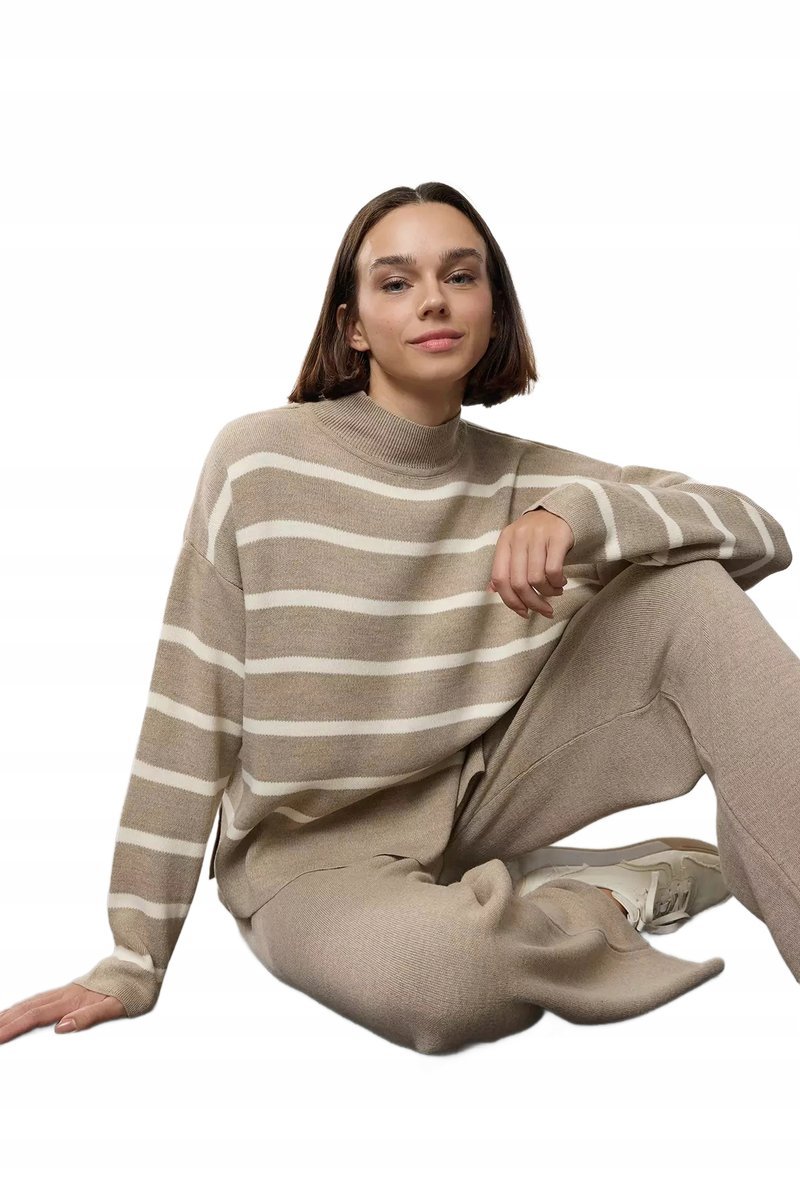 TRENDYOL BRĄZOWY SWETER Z CZARNYMI PASKAMI I PÓŁGOLFEM 38 OPA
