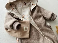 Kombinezony dla dzieci - Kombinezon dziecięcy z miękkiej wełny parzonej- JEŻYKI - miniaturka - grafika 1