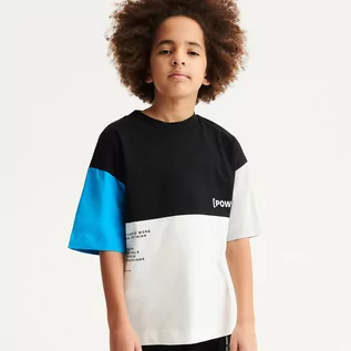 Koszulki dla chłopców - Reserved - T-shirt z napisami - Czarny - grafika 1
