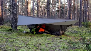 Bushmen Płachta biwakowa Ultralight 3x2 Dark Olive (BU 1ULTARP 3X2 DO) BU 1ULTARP 3X2 DO - Akcesoria turystyczne - miniaturka - grafika 1