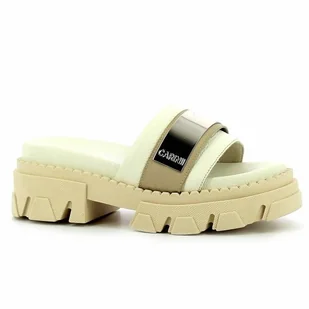 Beżowe klapki na platformie CARINII - Carinii - Klapki i japonki damskie - miniaturka - grafika 1