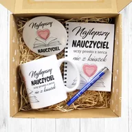 Kubki - Zestaw prezentowy w kartoniku w serduszka kubek 330 ml z notesem i długopisem - Najlepszy nauczyciel - miniaturka - grafika 1