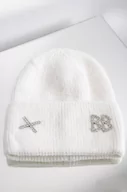 Czapki damskie - CZAPKA ZIMOWA  Z OZDOBNĄ ZAWIESZKĄ BB- BIAŁA - Olika - miniaturka - grafika 1