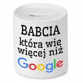 Skarbonki - SKARBONKA DLA BABCI KTÓRA WIE WIĘCEJ NIŻ GOOGLE z Nadrukiem ze Zdjęciem - miniaturka - grafika 1