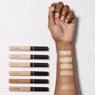 Maybelline Fit Me Concealer Cafe 30 - Korektory do twarzy - miniaturka - grafika 5
