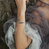 Bransoletki - Bransoletka srebrna II - Szare pióra - miniaturka - grafika 1