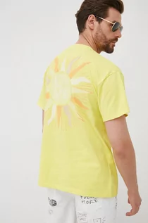 Koszulki męskie - Desigual t-shirt bawełniany kolor żółty z nadrukiem - grafika 1