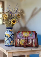 Torebki damskie - Torebka skórzana Ivanna ręcznie robiona kwiaty - miniaturka - grafika 1