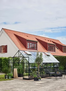 HALLS szklarnia ogrodowa Qube+ 816 - (13 m2; 2,61 x 5,08 m), czarna + baza, SZKŁO HARTOWANE - Szklarnie ogrodowe - miniaturka - grafika 4